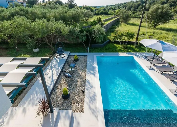 Villa Rossa *